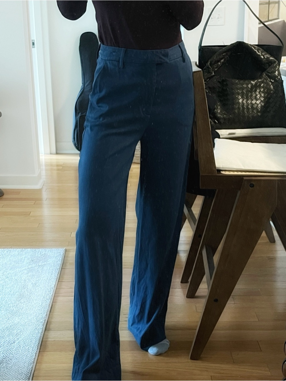 Closed Wide-Leg Trousers in Deep Blue